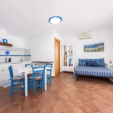 Oliveta Lägenhet Marina di Campo